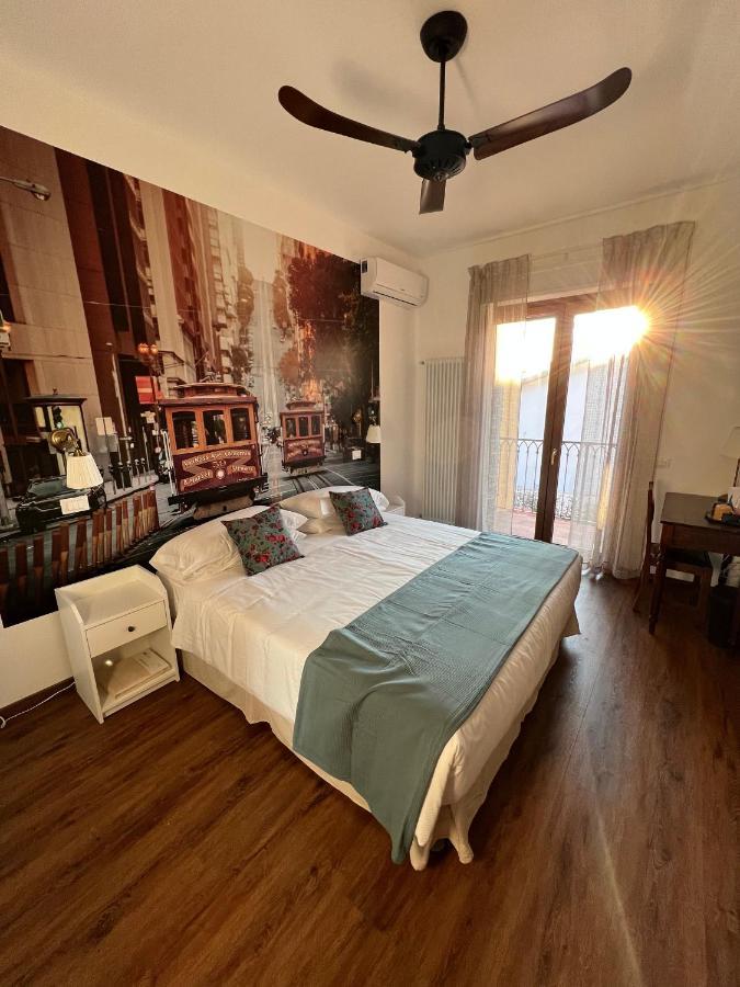 פיומיצ'ינו Guest House Le Vagabonde מראה חיצוני תמונה