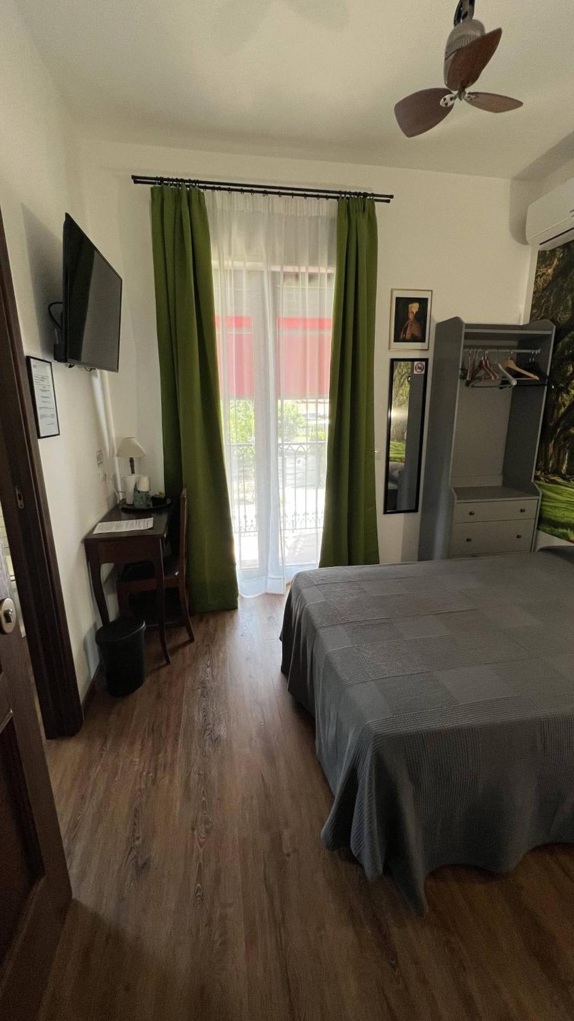 פיומיצ'ינו Guest House Le Vagabonde מראה חיצוני תמונה